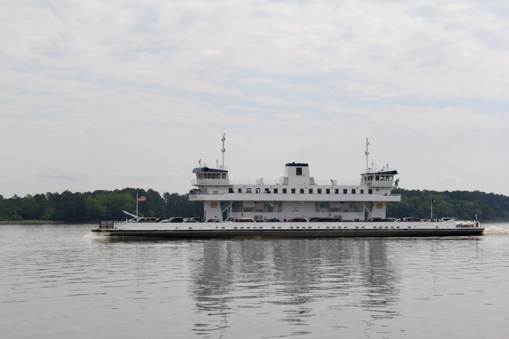 Jamestown-Scotland Ferry